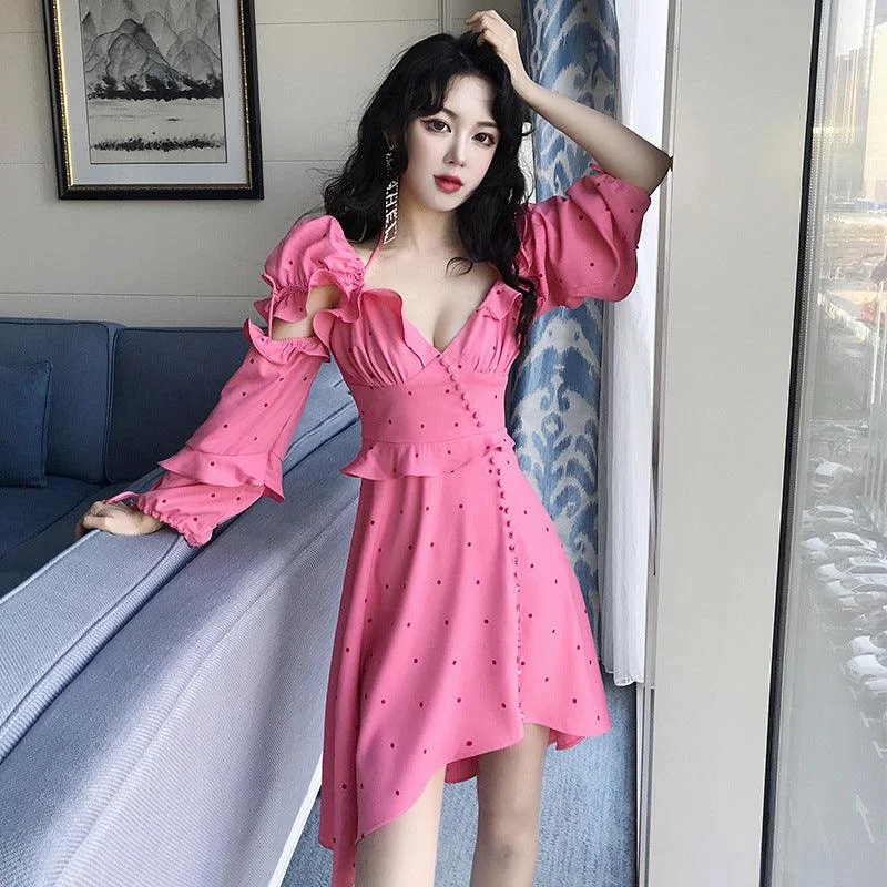 2021 spring new women's wave point ruffled irregular dress seaside holiday a generation Bold pattern unclassified dresses