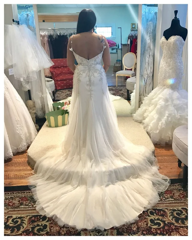 Maggie Sottero Andraea Halter unclassified dresses