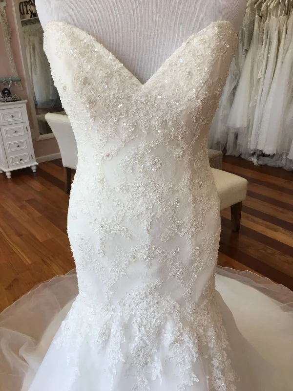 Maggie Sottero Miranda Mesh unclassified dresses