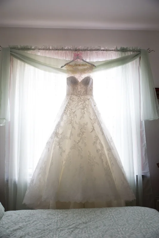 Pronovias Angelica Velvet unclassified dresses